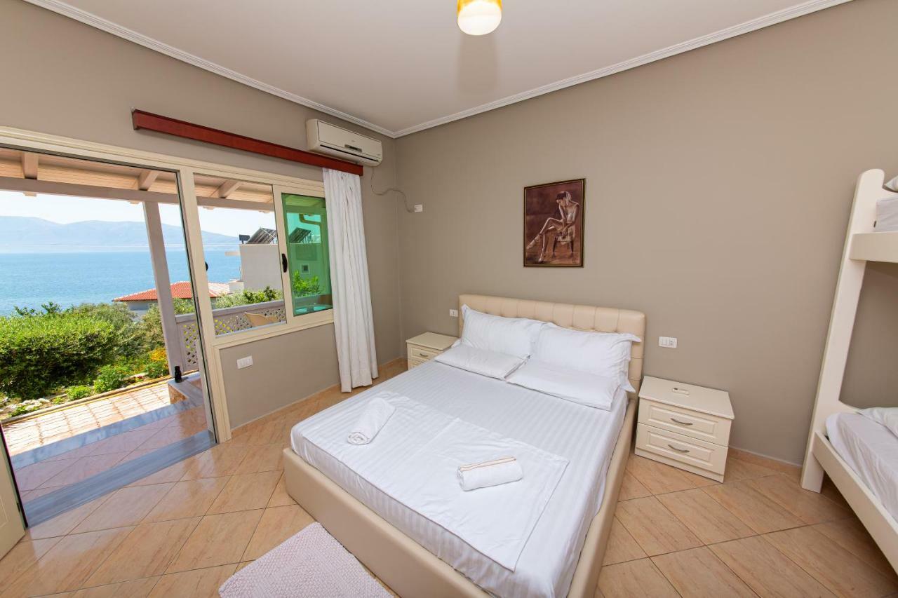 Hotel Roi Radhimë Esterno foto